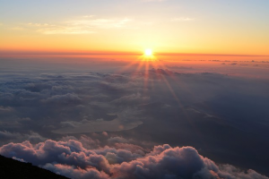 sunrise-from-the-sea-of-clouds